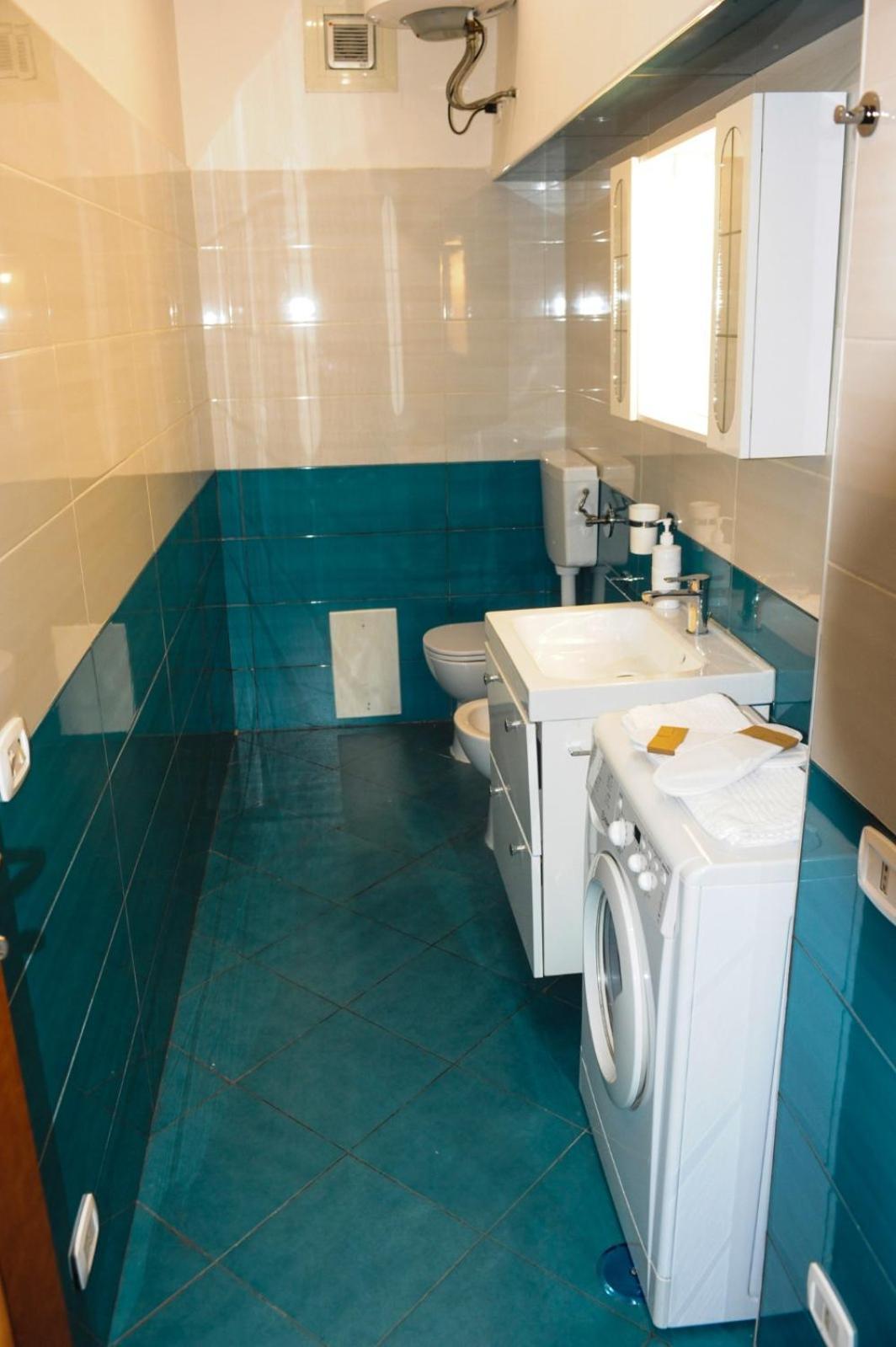 F&b Apartment Neapel